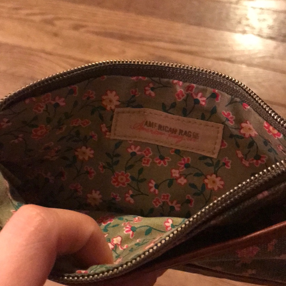 Wallet - Picture 2 of 3